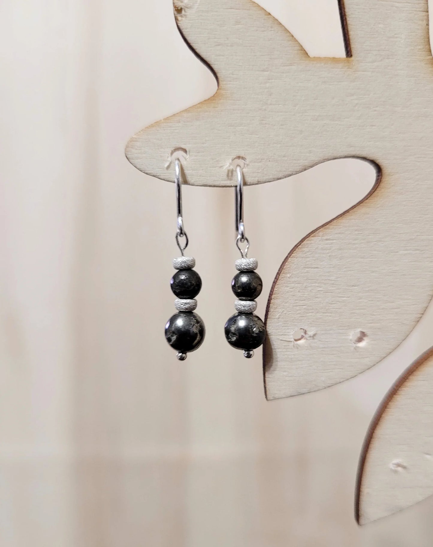 Boucles d'oreilles en Pyrite et argent 925 - Pierres de Terre Happy