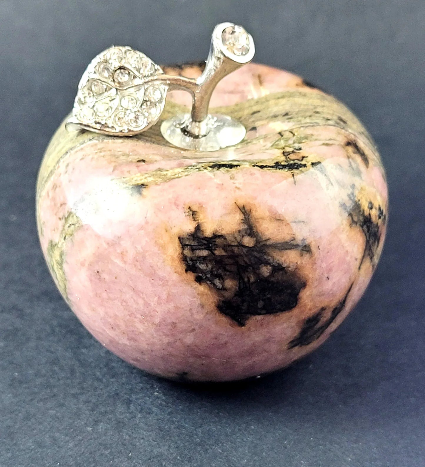 Pomme en Rhodonite - Pierres de Terre Happy