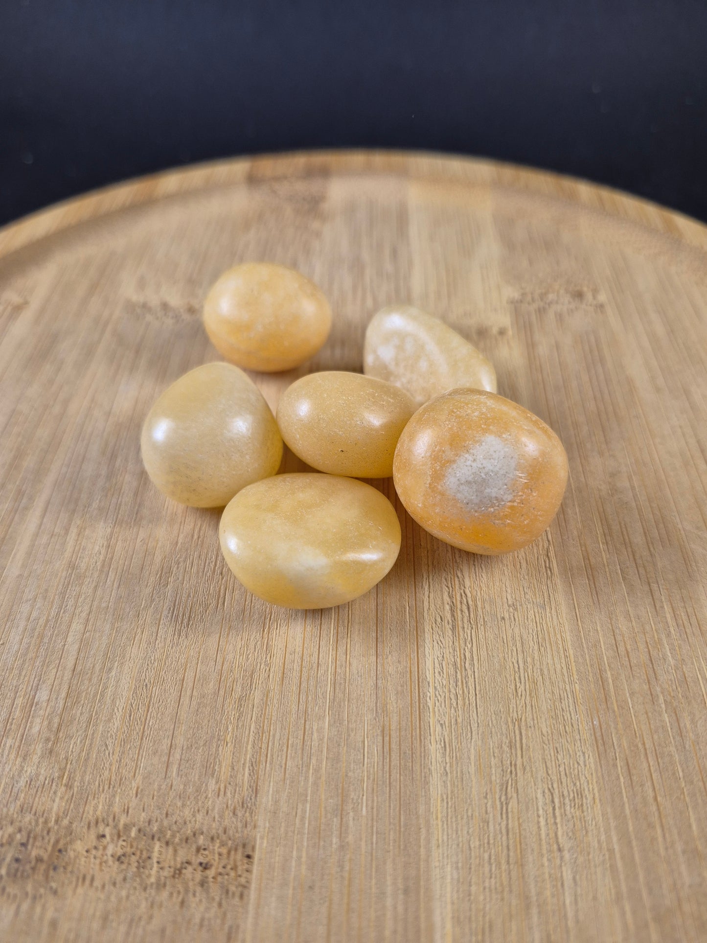 Pierre roulée en Calcite Orange