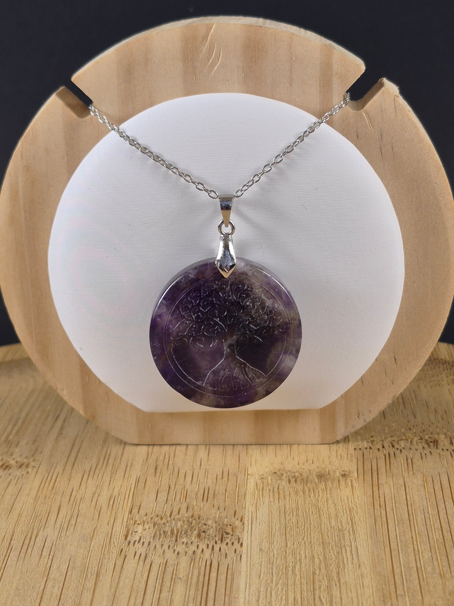 Pendentif en Améthyste gravure arbre de vie