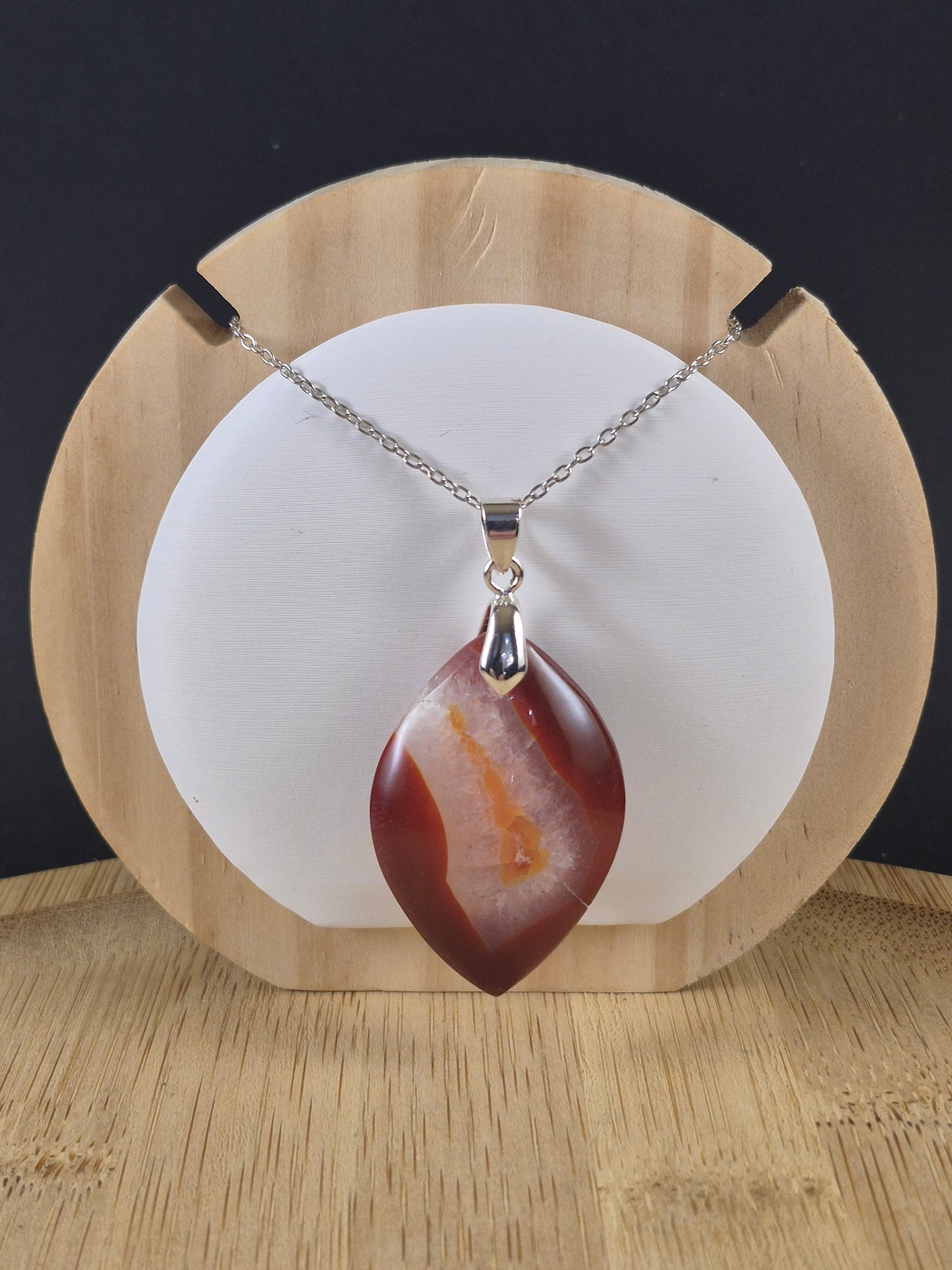 Pendentif marquise en cornaline