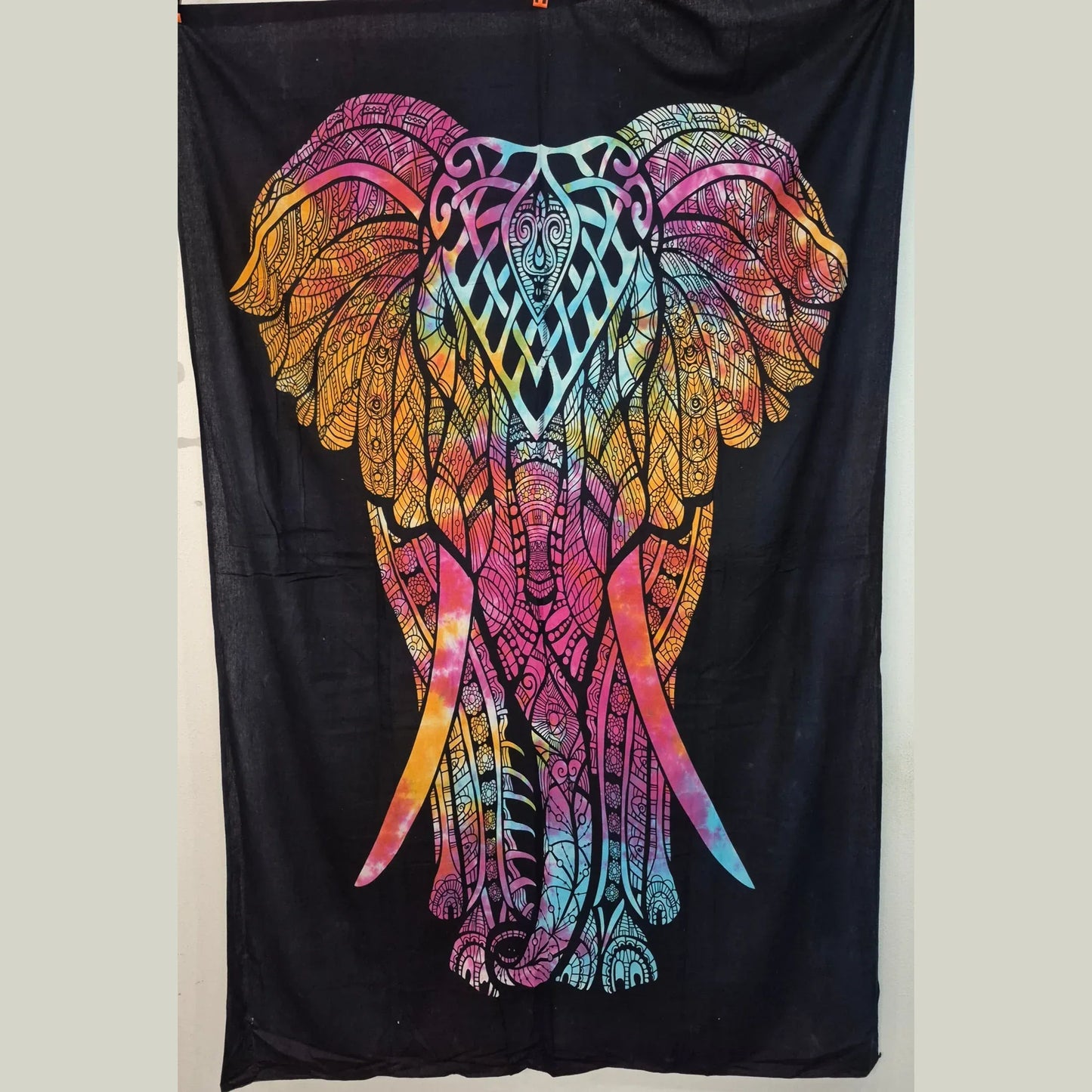 Tenture d'Inde moyen modèle - éléphant coloré - Pierres de Terre Happy