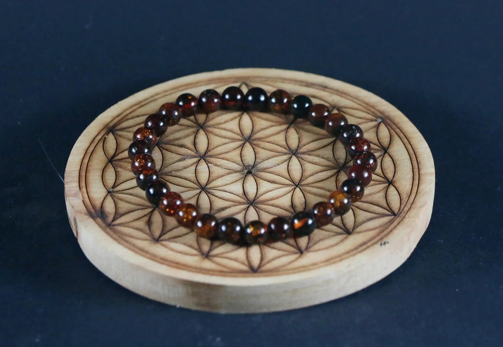 Bracelet en Ambre cognac foncé 6.5mm - Pierres de Terre Happy