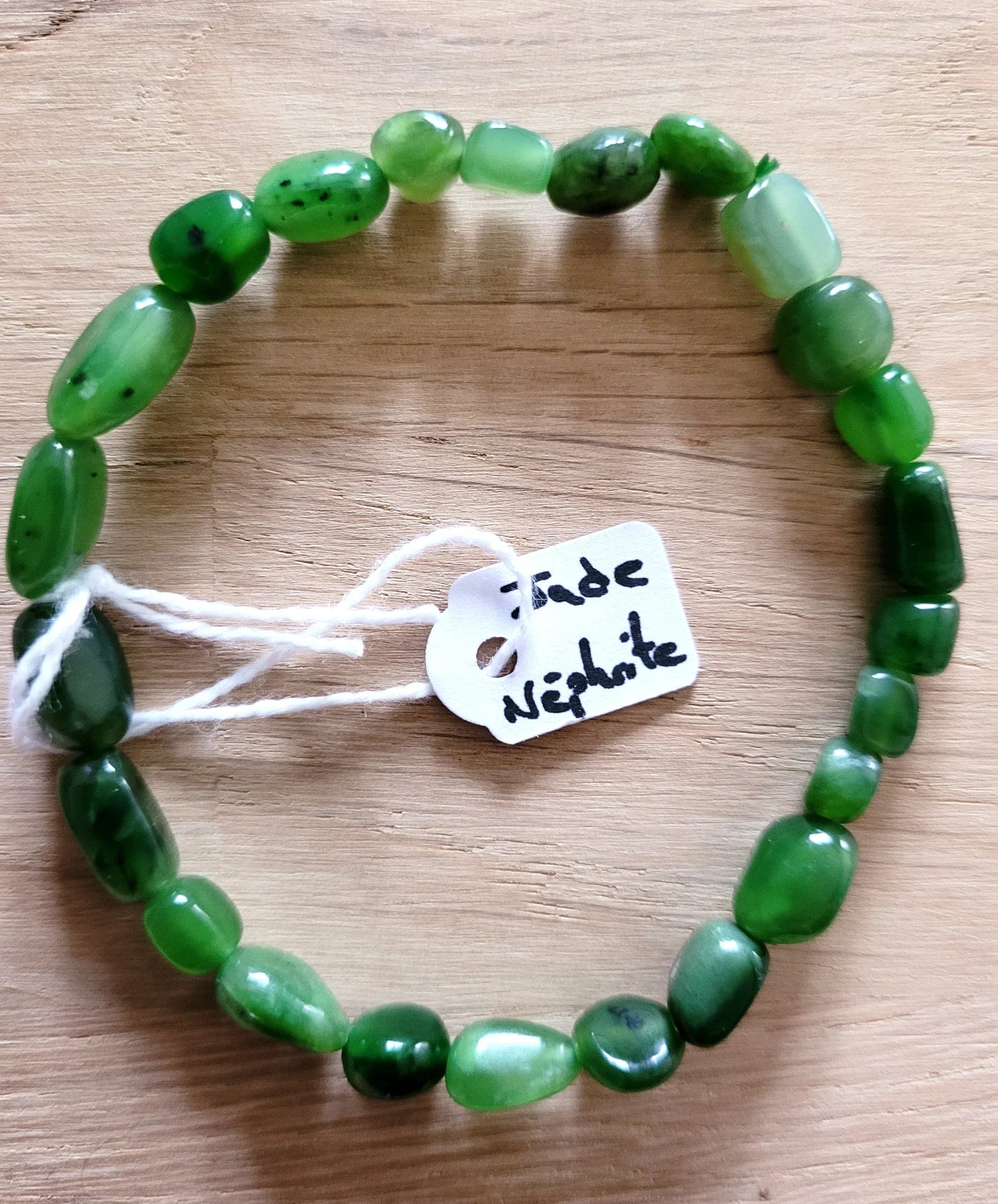 Bracelet en pierres roulées en Jade néphrite - Pierres de Terre Happy