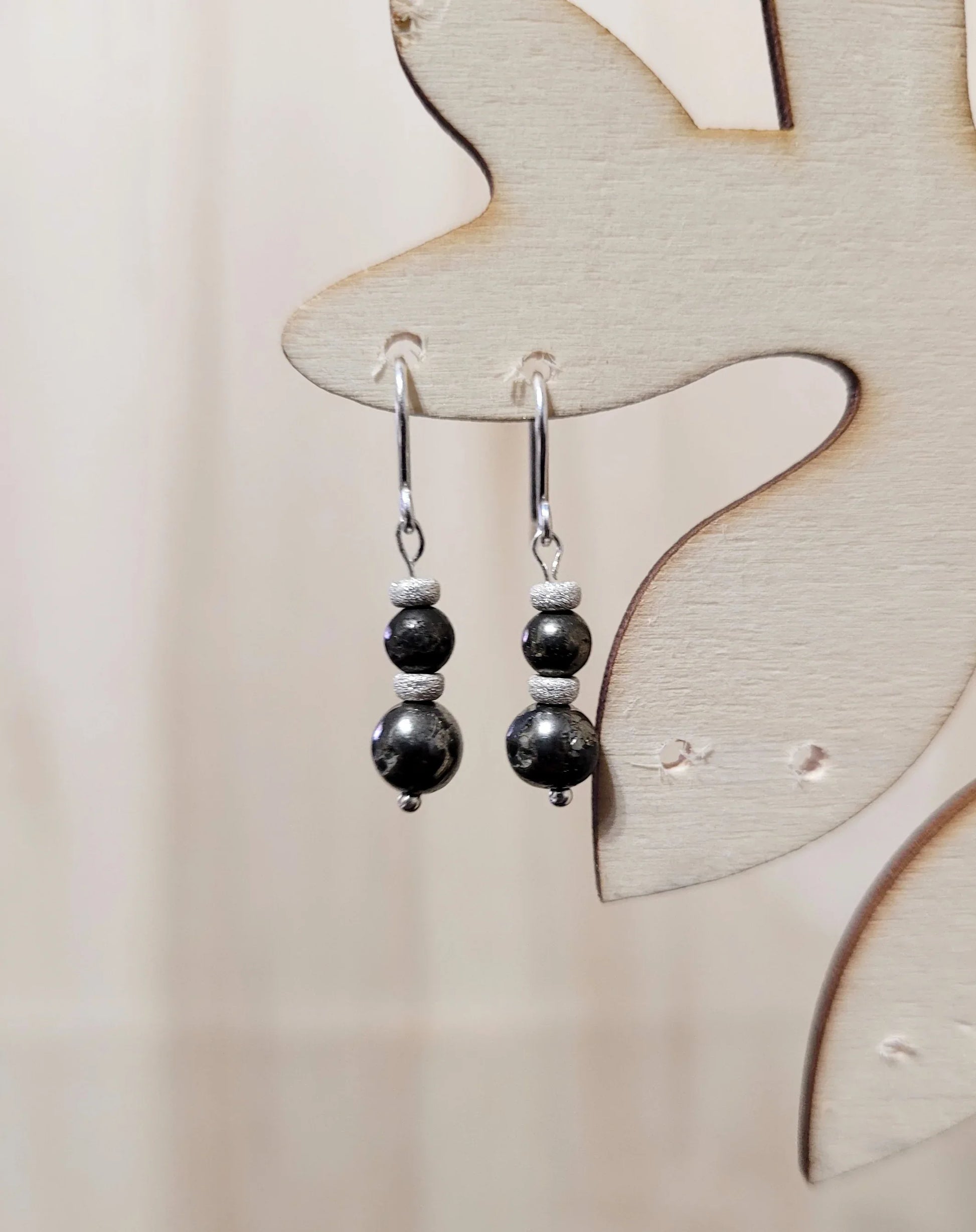 Boucles d'oreilles en Pyrite et argent 925 - Pierres de Terre Happy