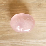 Galet en Quartz rose 85g - Pierres de Terre Happy