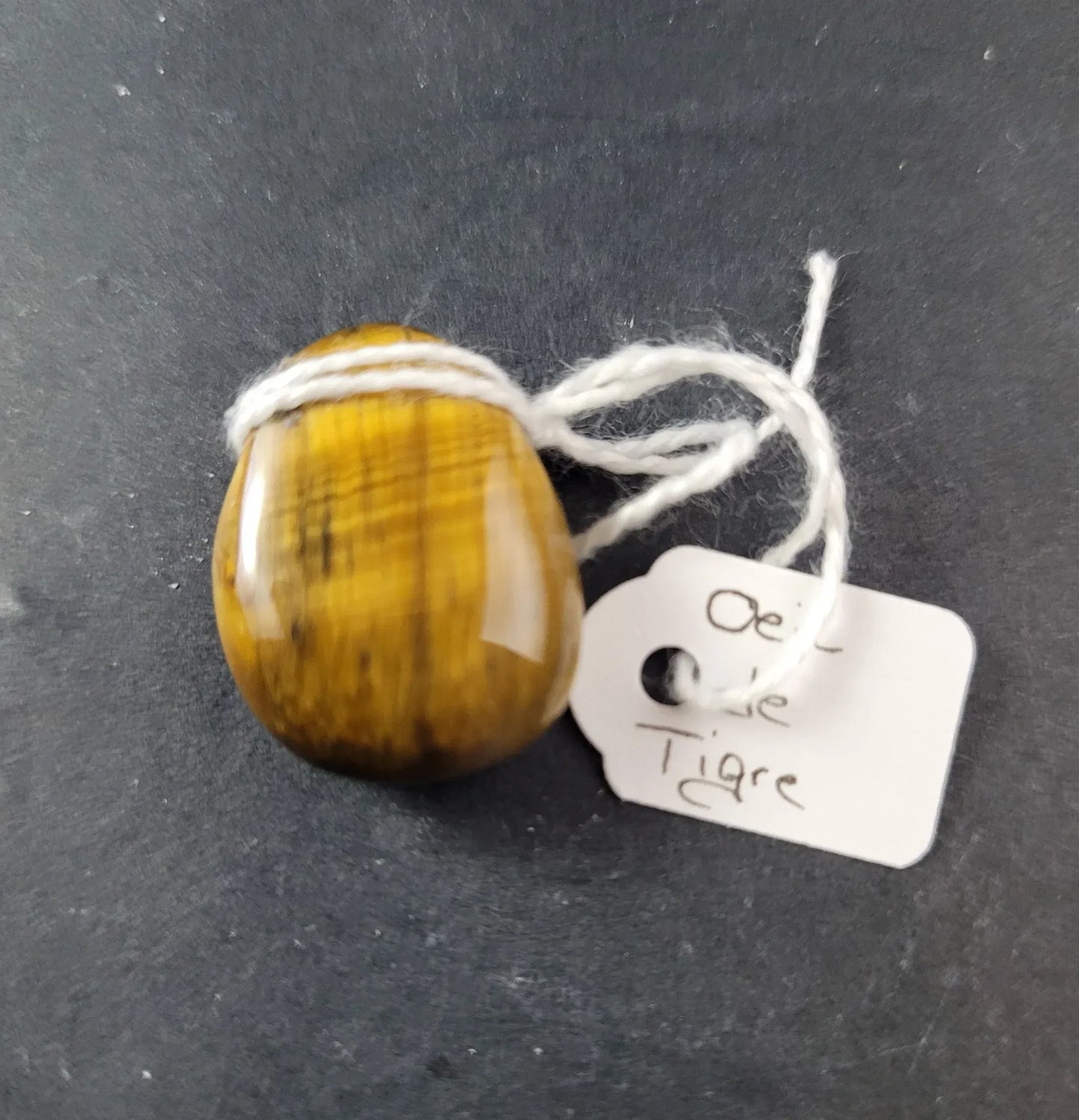 Pendentif pierre percée en oeil de tigre - Pierres de Terre Happy