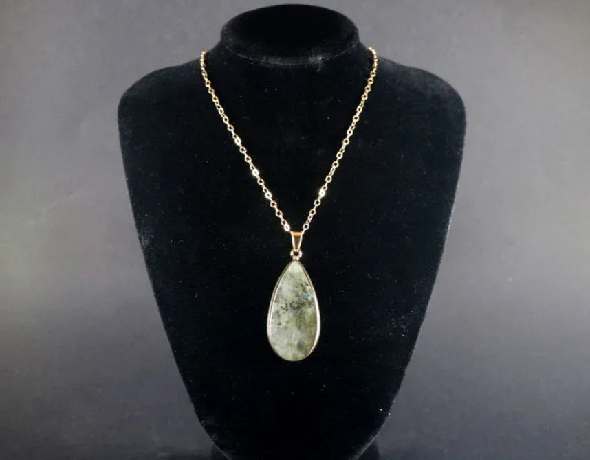 Pendentif en Labradorite - Pierres de Terre Happy
