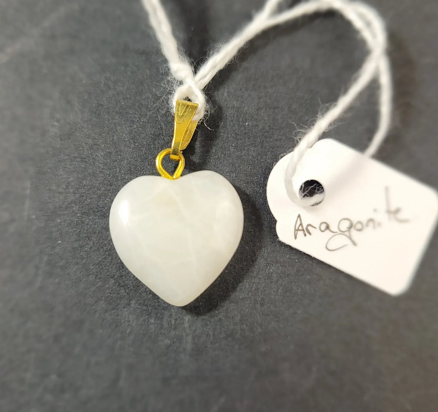 Pendentif coeur en Aragonite - Pierres de Terre Happy