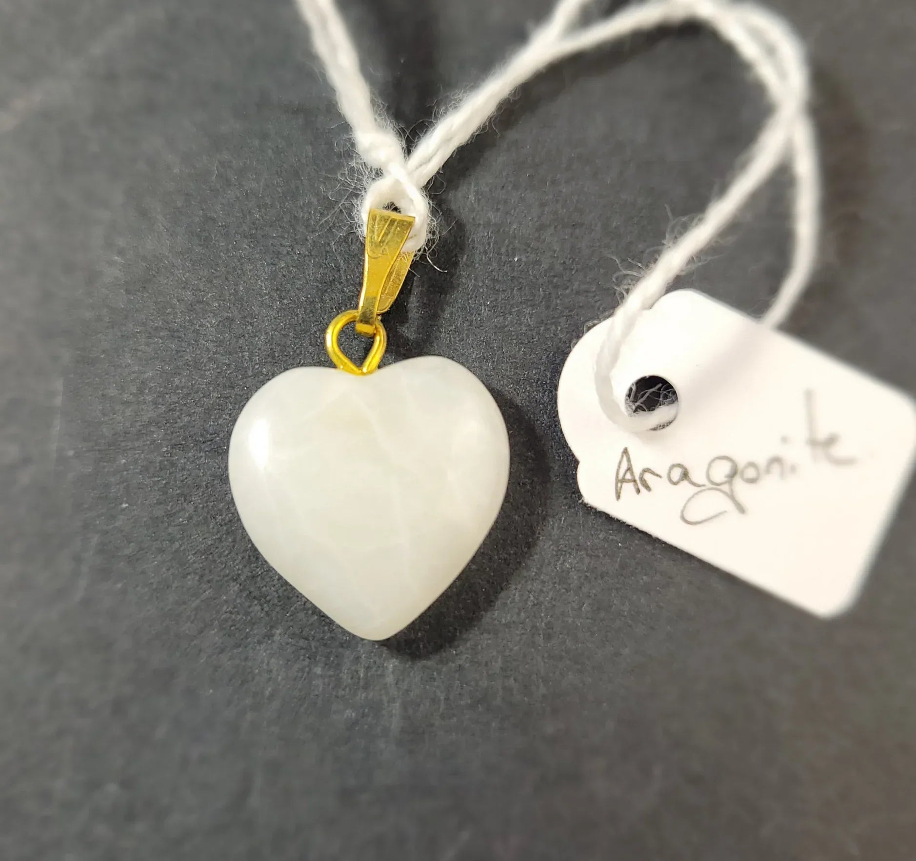 Pendentif coeur en Aragonite - Pierres de Terre Happy