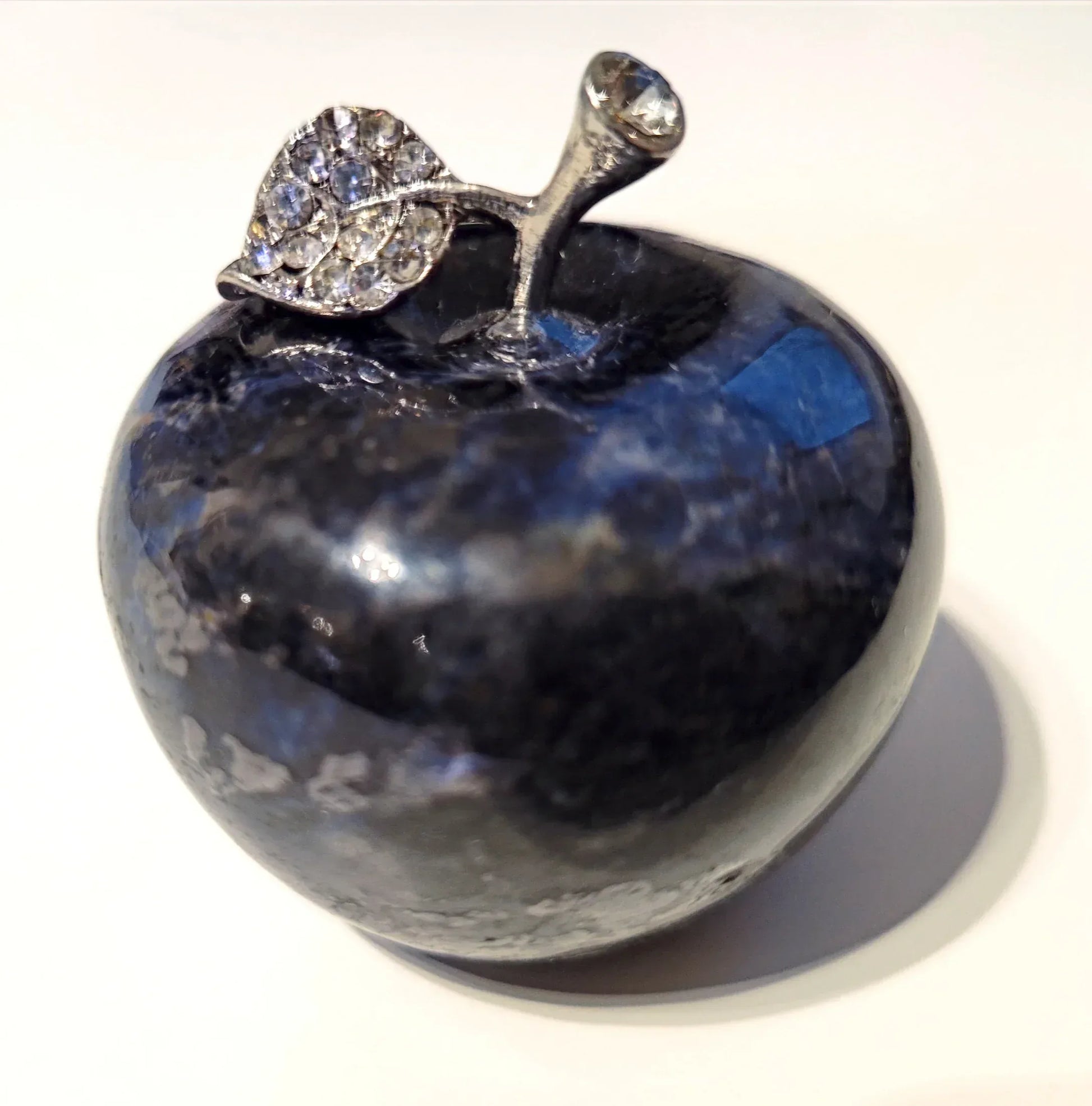 Pomme en Sodalite - Pierres de Terre Happy