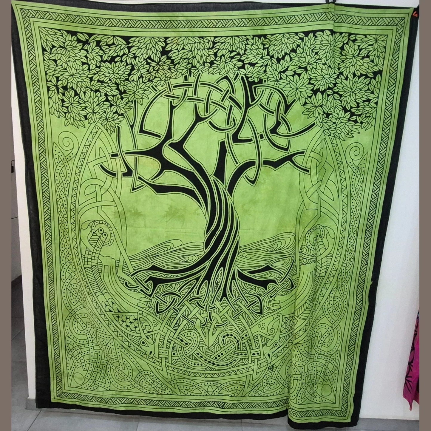 Tenture d'Inde grand modèle - arbre de vie Celtic vert - Pierres de Terre Happy
