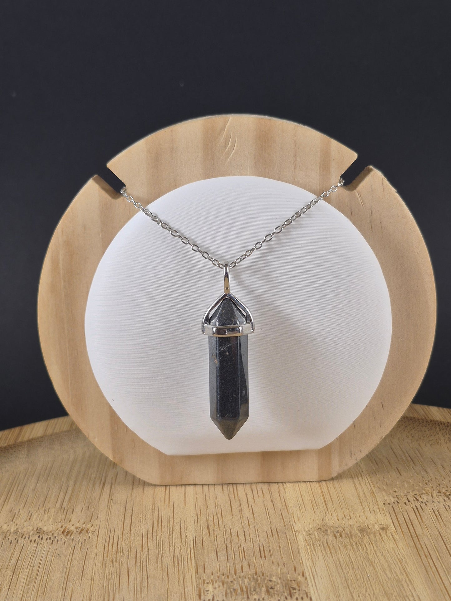 Pendentif pointe en Hématite