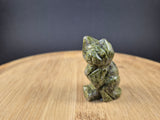Chat en Unakite