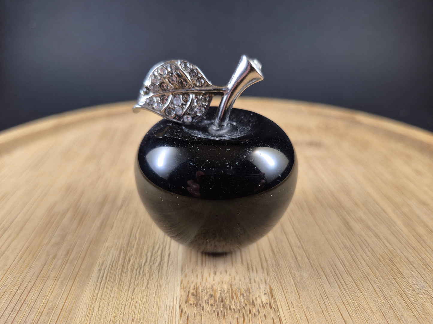 Pomme en Obsidienne Noire