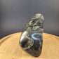 Bloc poli en Labradorite 690g