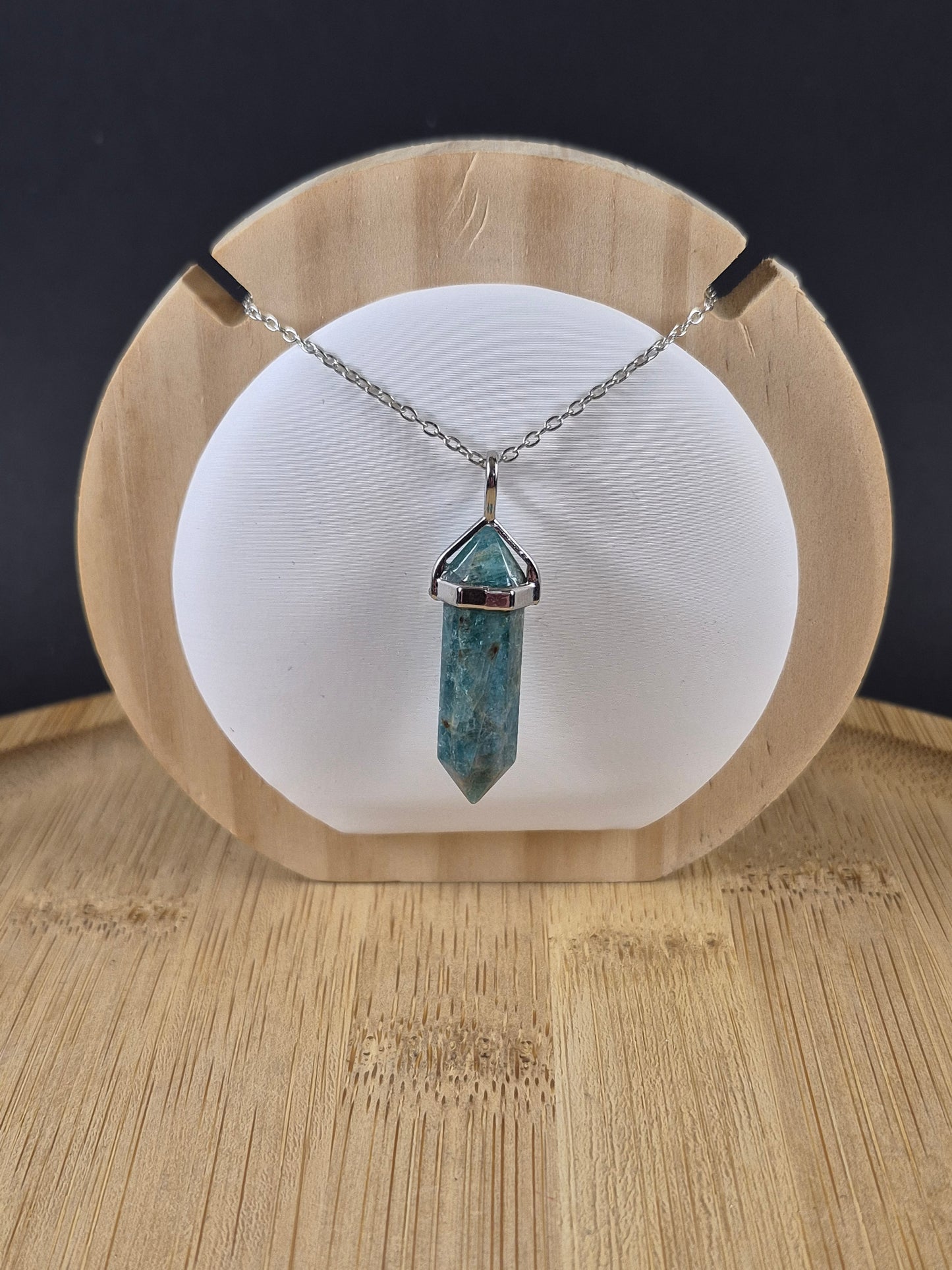 Pendentif pointe  en Apatite bleue