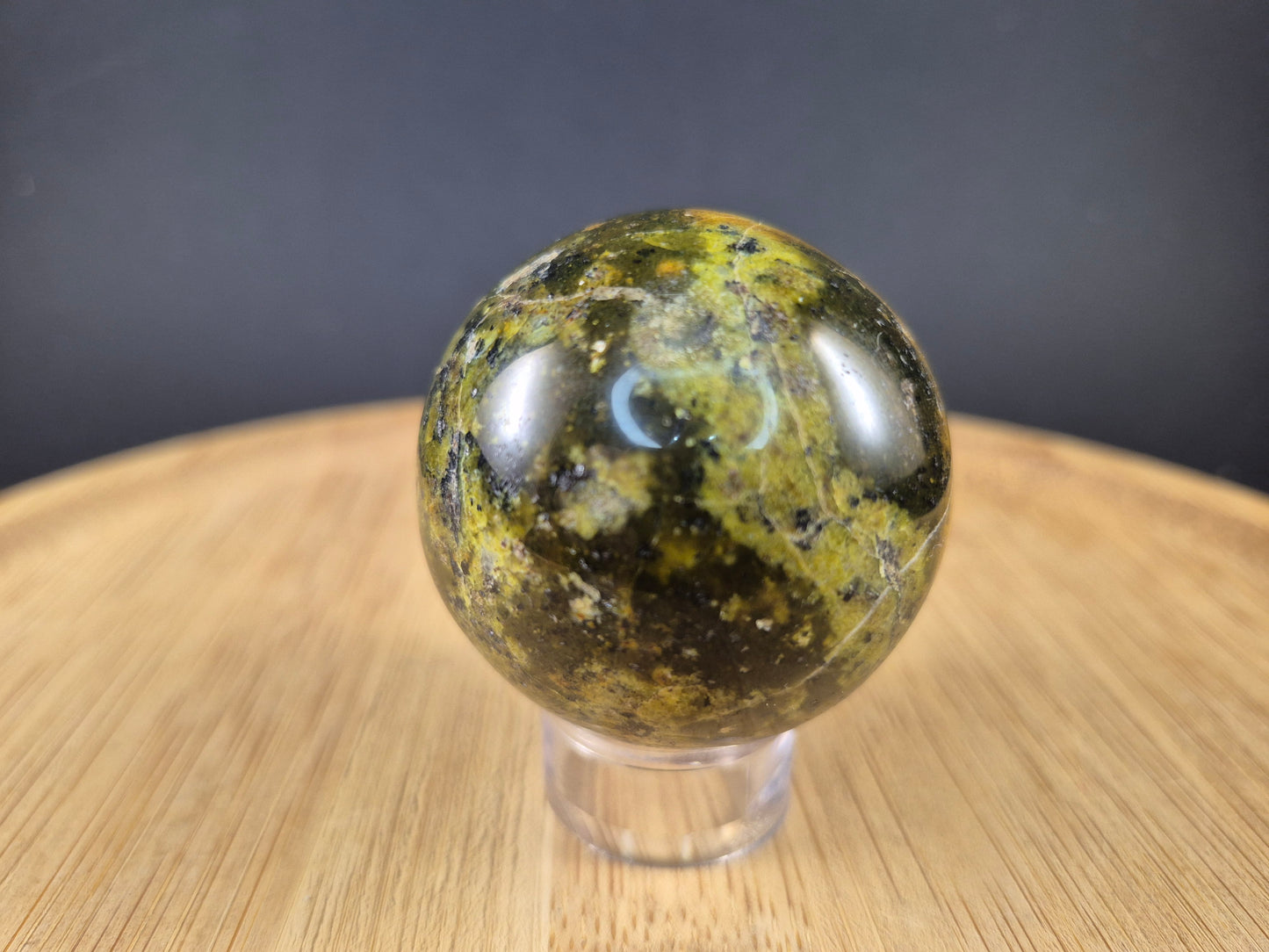 Sphère en Opale Verte 7,5cm