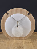 Pendentif arbre gravé sur Cristal de Roche