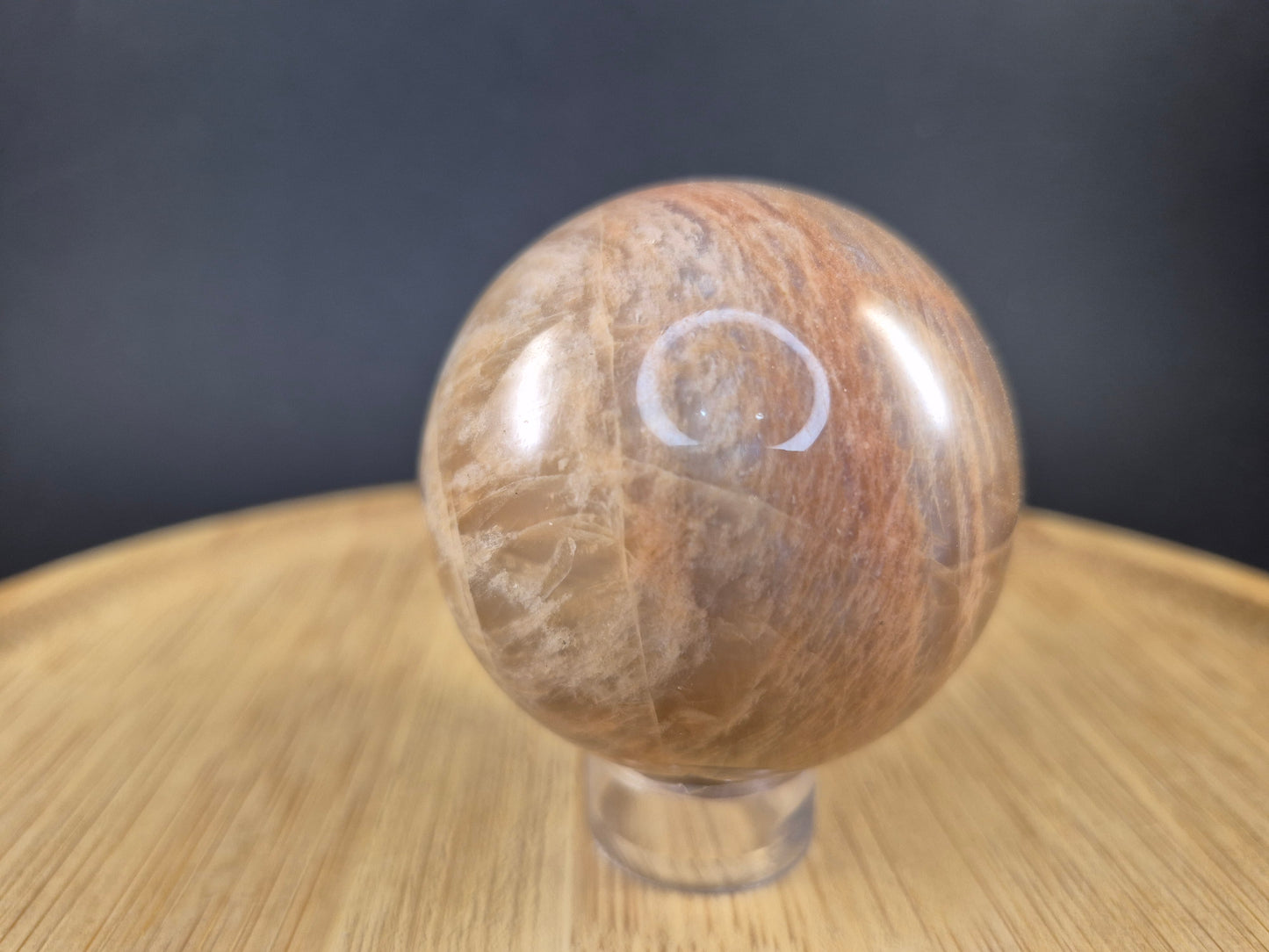 Sphère en Pierre de lune orangée