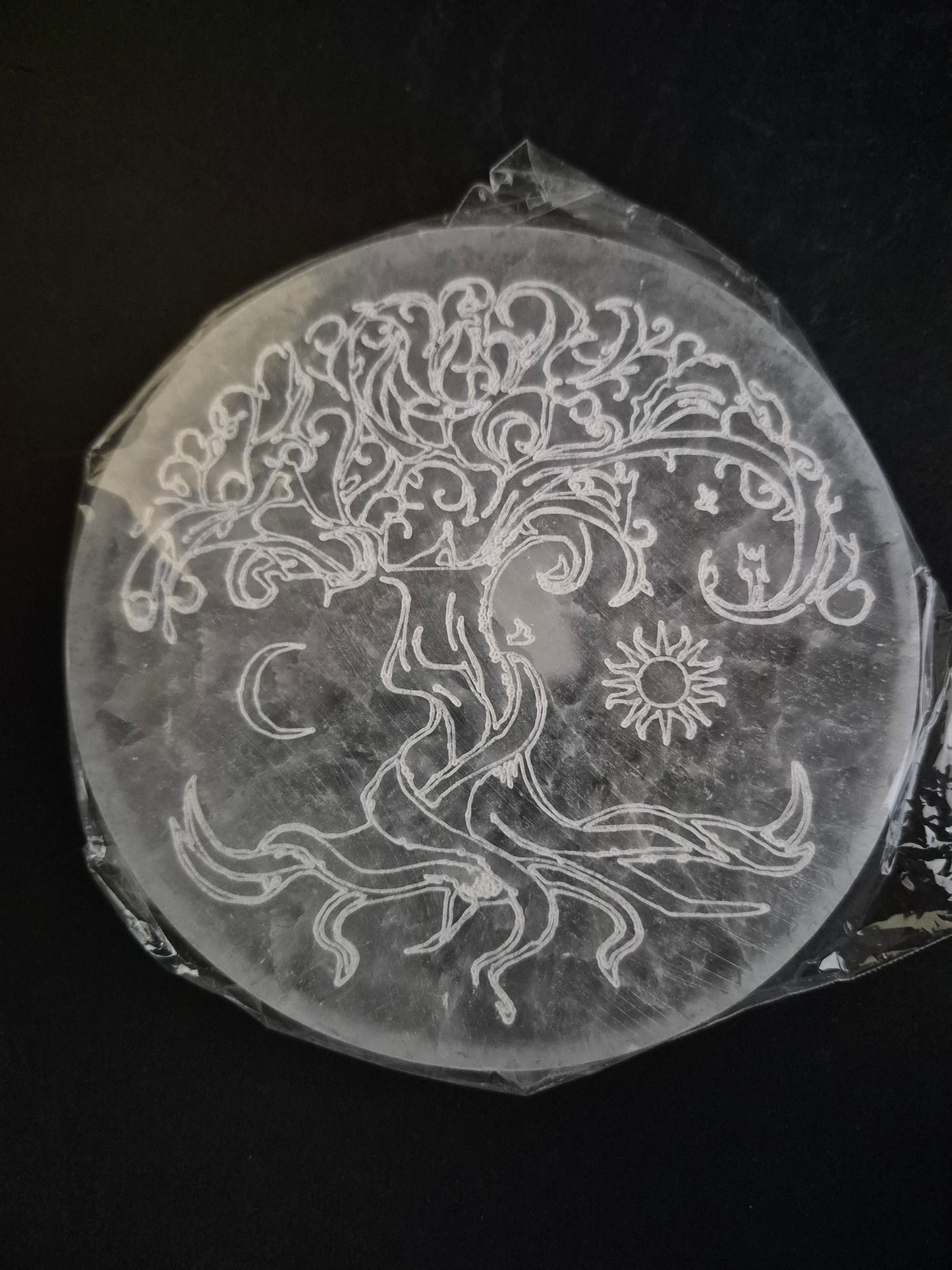 Plaque de dynamisation 12cm en Sélénite et arbre de vie lune soleil