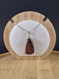 Pendentif en pierres roulées en Jaspe Héliotrope