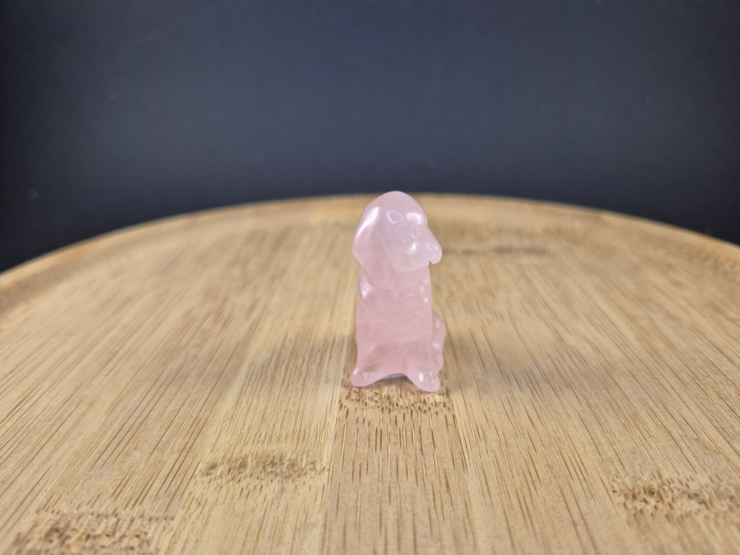 Chien en Quartz rose 198g