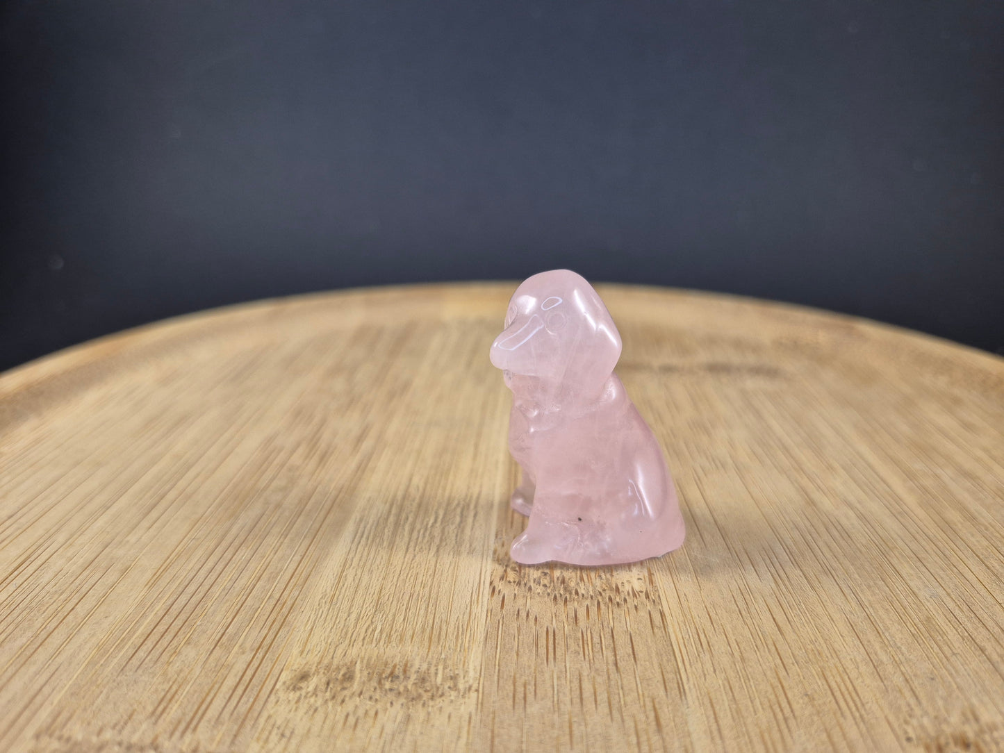 Chien en Quartz rose 198g
