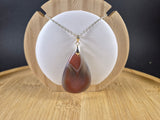 Pendentif en agate Botswana rouge